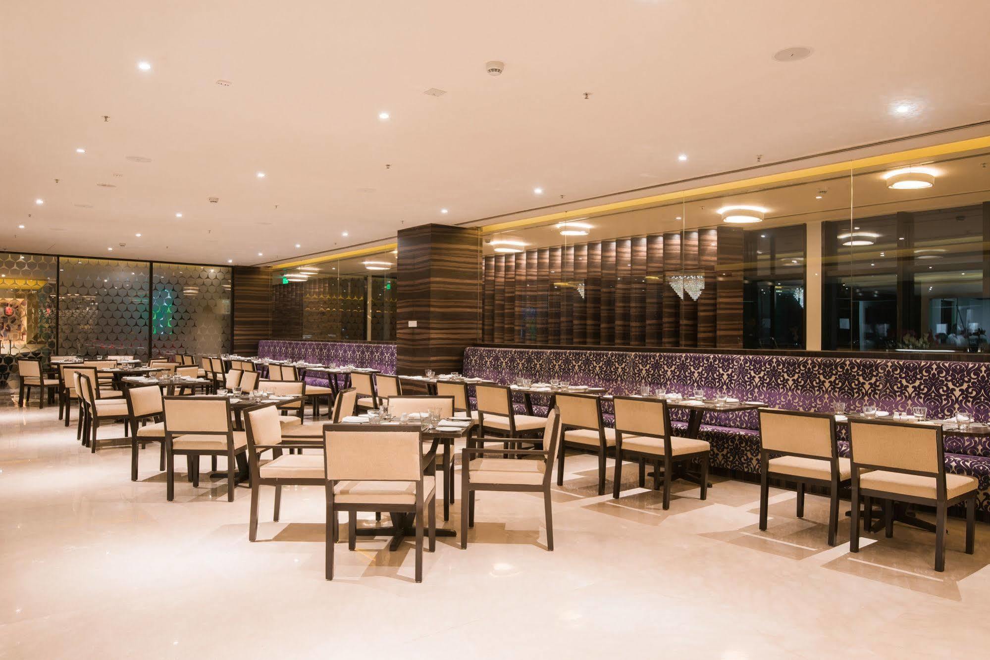 Howard Johnson By Wyndham, Hebbal, Bengaluru Εξωτερικό φωτογραφία