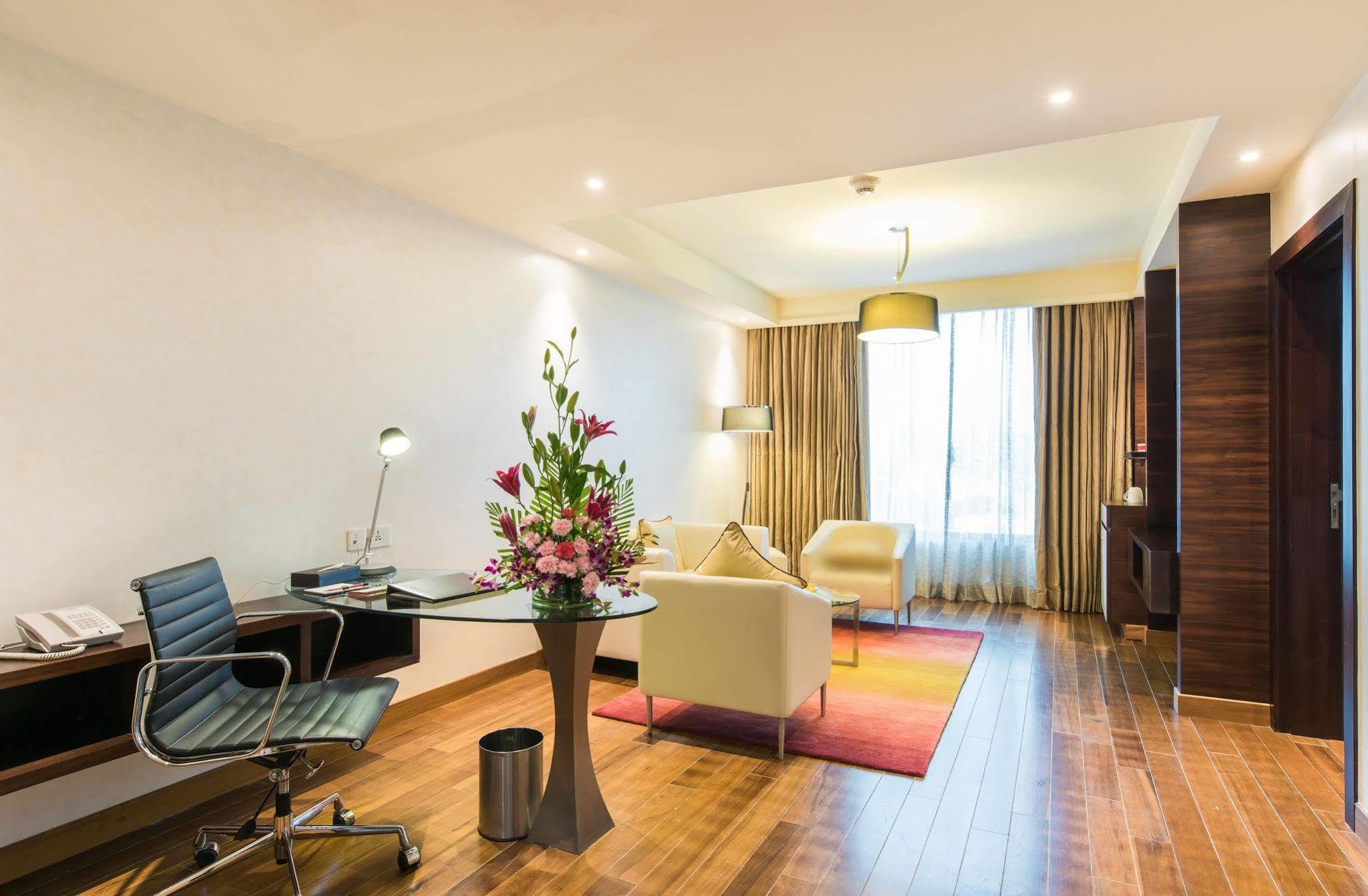 Howard Johnson By Wyndham, Hebbal, Bengaluru Εξωτερικό φωτογραφία